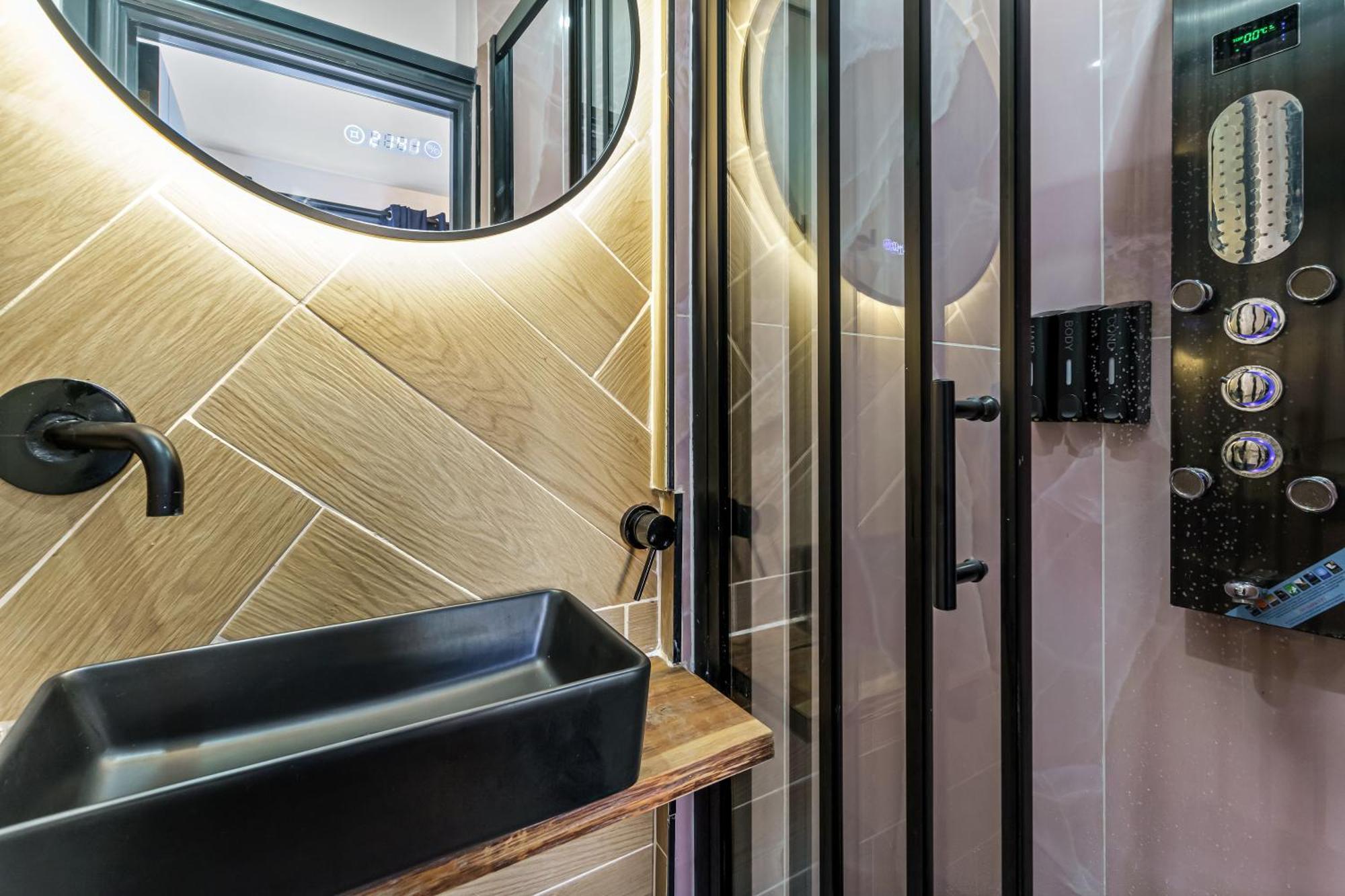 G Eighty Four Aparthotel London Eksteriør bilde