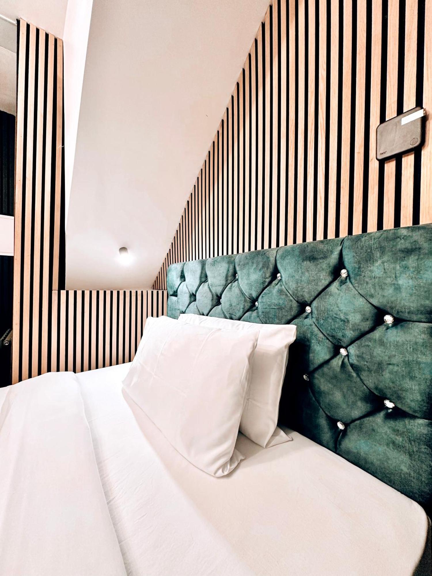 G Eighty Four Aparthotel London Eksteriør bilde