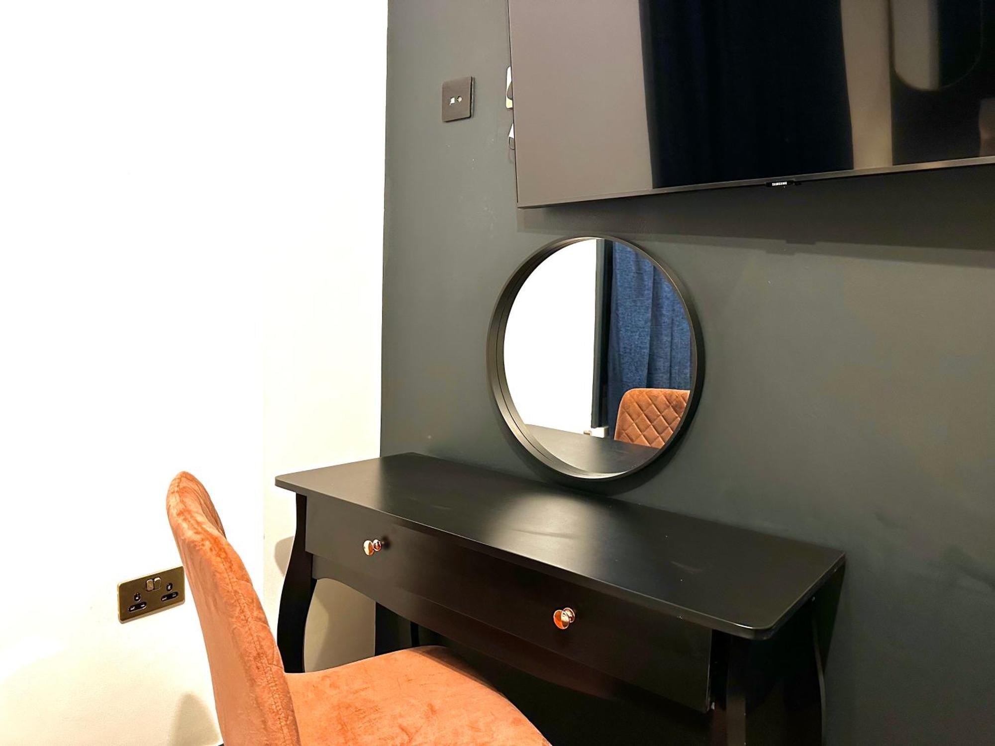 G Eighty Four Aparthotel London Eksteriør bilde